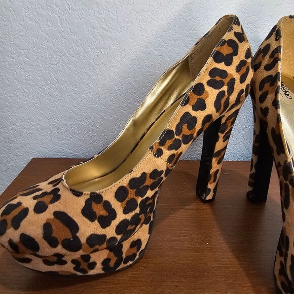 Ladies Mossimo Cheetah Print High Heels Shoes Size 9 Velvetty Texture Never Worn - Picture 7 of 13